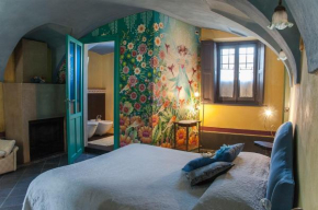 Отель Lunafragola Atelier B&B  Кандия-Канавезе